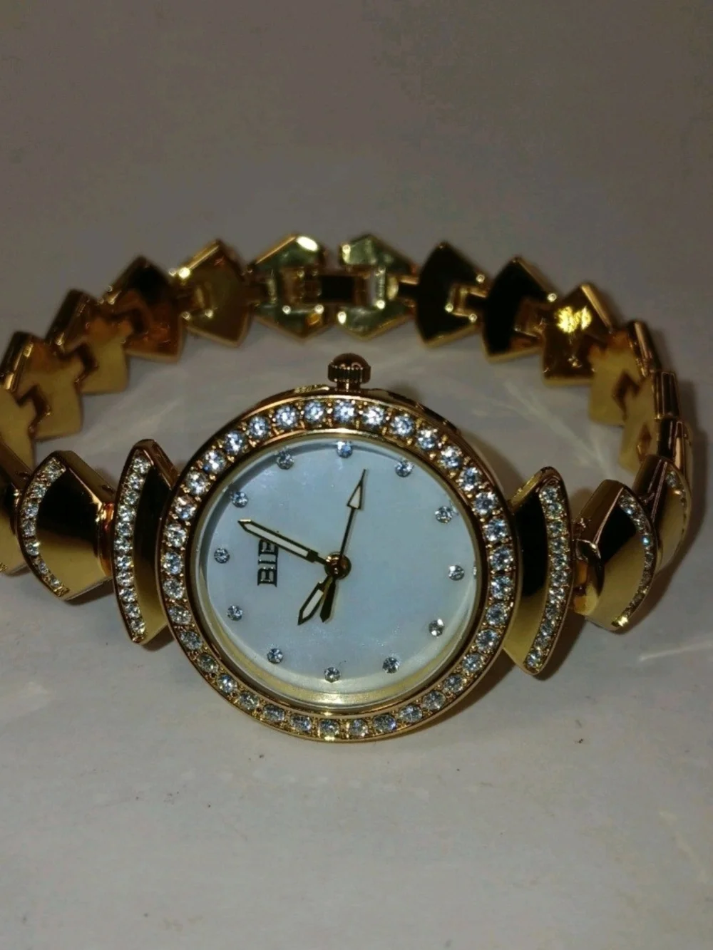 BIBI Women's Gold Tone Crystal Rhinestone Bracelet Quartz Watch NIB w/ Box